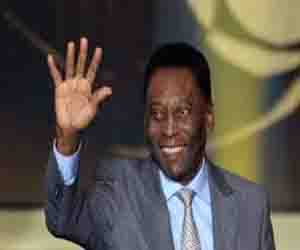   مصر اليوم - النجم البرازيليّ بيليه يصل إلى مطار القاهرة